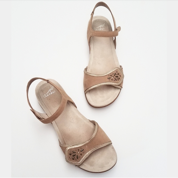 Dansko Shoes - Dansko Blythe Tan Sandals